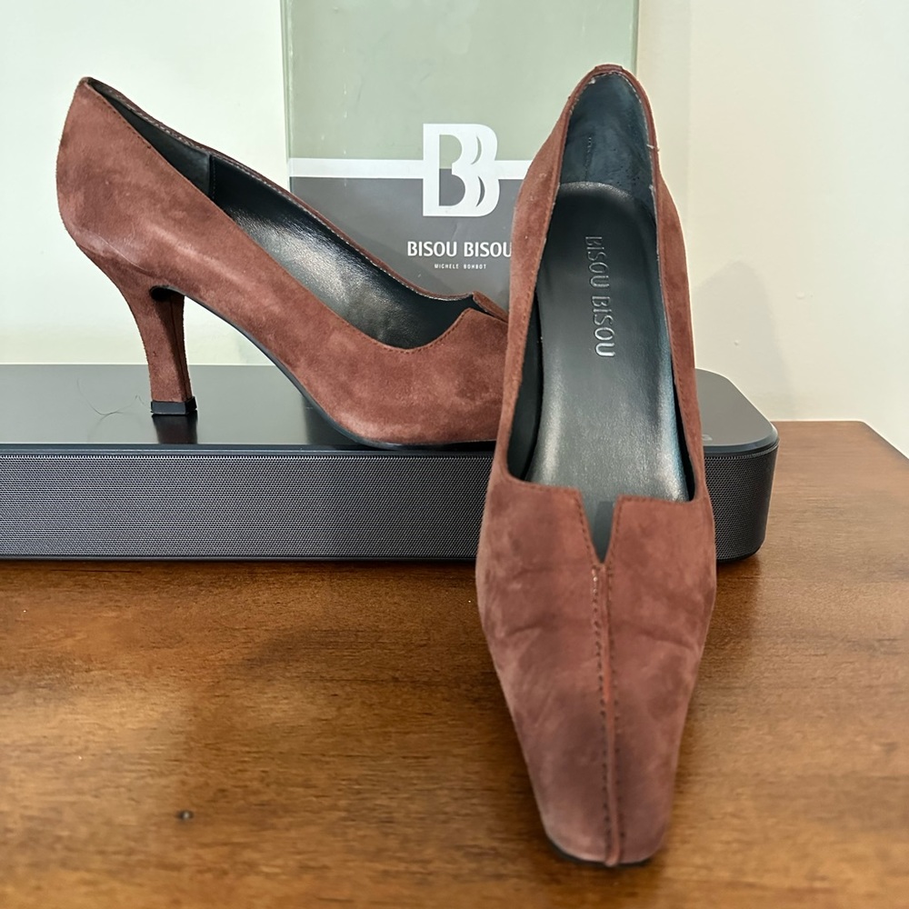 Bisou Bisou suede 2” heel